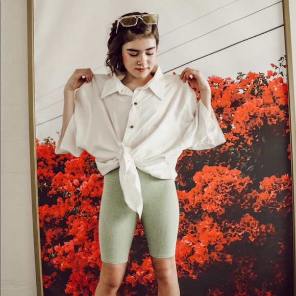 ROUND TREE & YORK WHITE BUTTON UP SHIRT - Picture 9 of 9